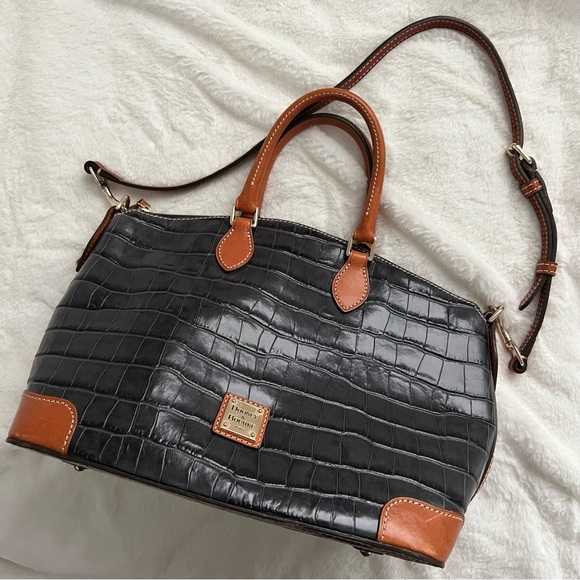 Black Crocodile Dooney & Bourke Zipper Satchel - Picture 3 of 15